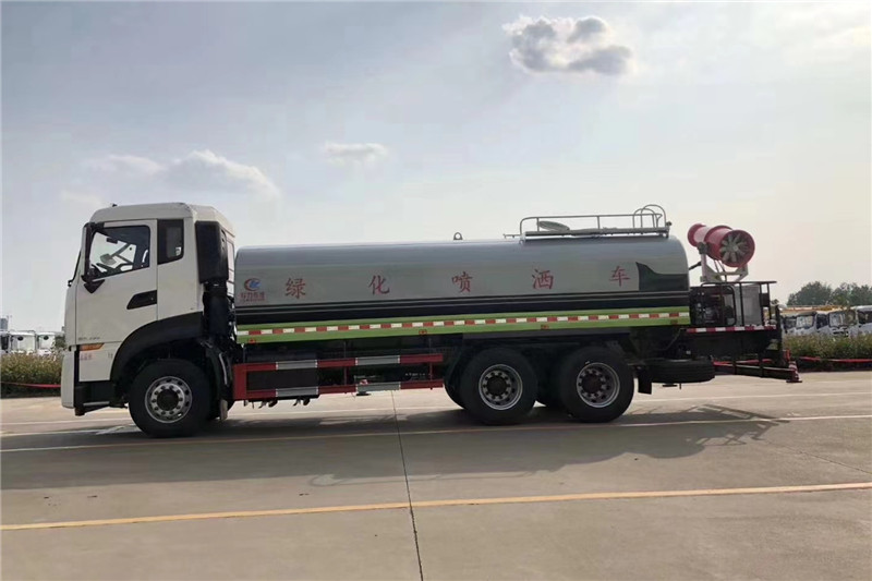 東風(fēng)天龍后八輪20噸噴霧車(chē)，國(guó)六綠化噴灑車(chē)